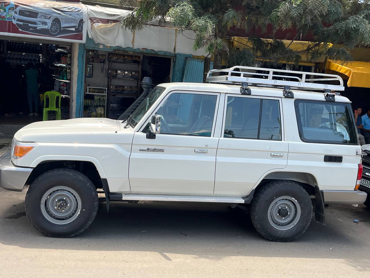 Land Cruiser